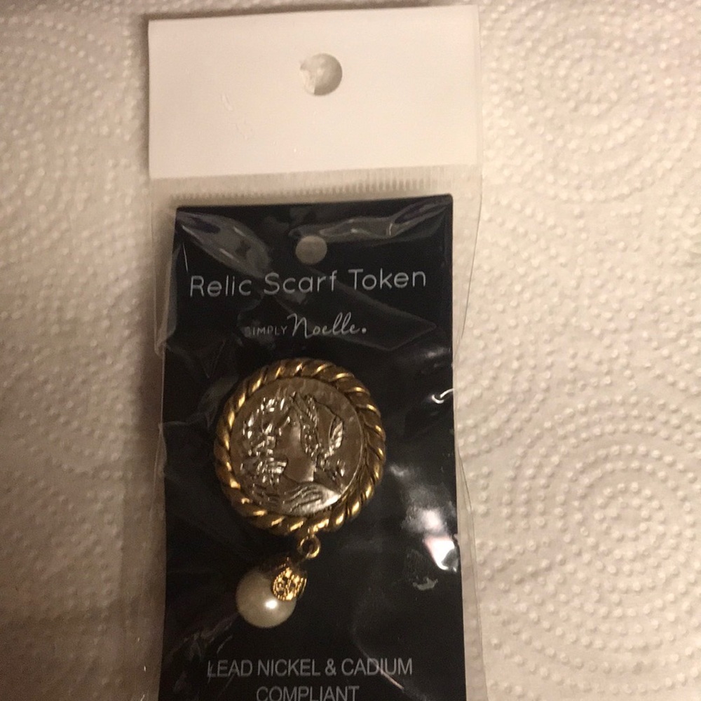 Relic Scarf Token